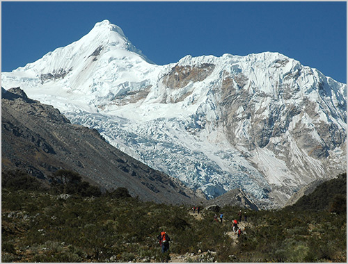Peru: Expedition Nevados Urus (5495m), Ishinca (5530m) and Tocllaraju (6034m)-&-Huascaran (6768 m)